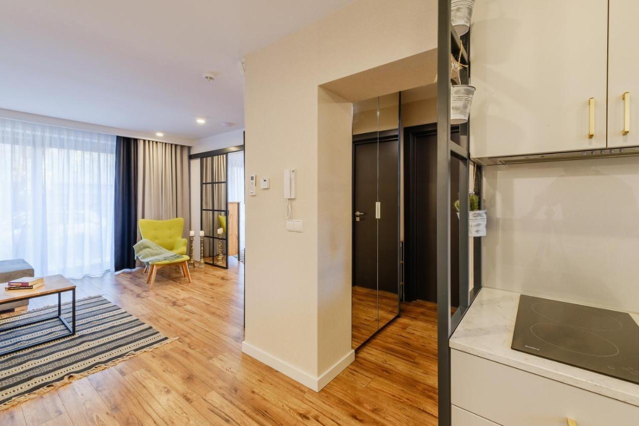 Rezydencja Ornak 5 - Stylowe Apartamenty Z Balkonami I Jacuzzi, 5 Min Pieszo Do Krupowek, Izby Podhalanskie Zakopane Exterior foto